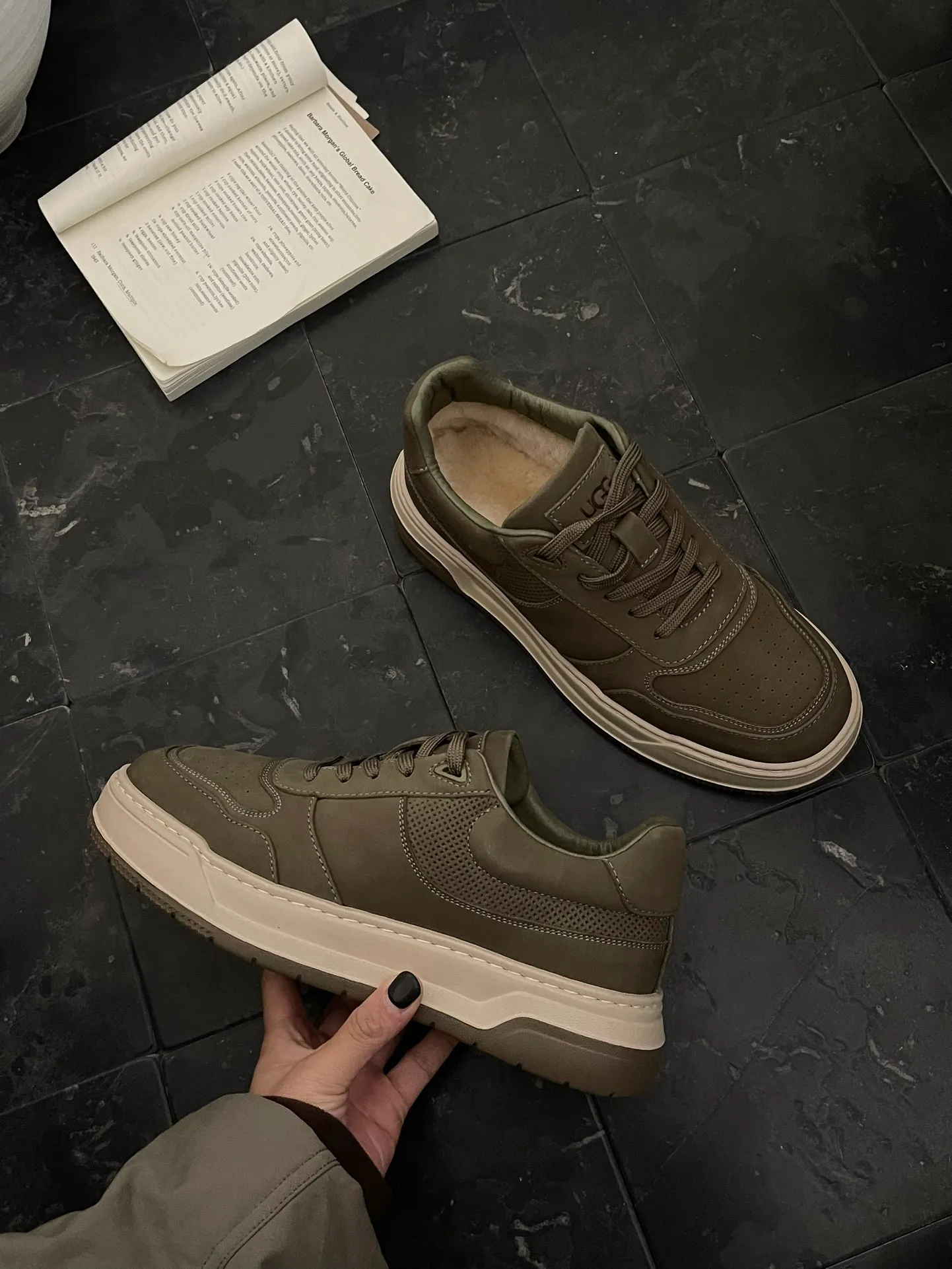 Men's men's shoes 💰600 𝐔𝐆𝐆 | Work sneakers Duicun, selected first-layer cow nubuck, simple, retro style, super good-looking, exclusive private model outsole, comfortable and good anti-slip effect, real wool lining, must be arranged for autumn and winter matching!   Size：39-46